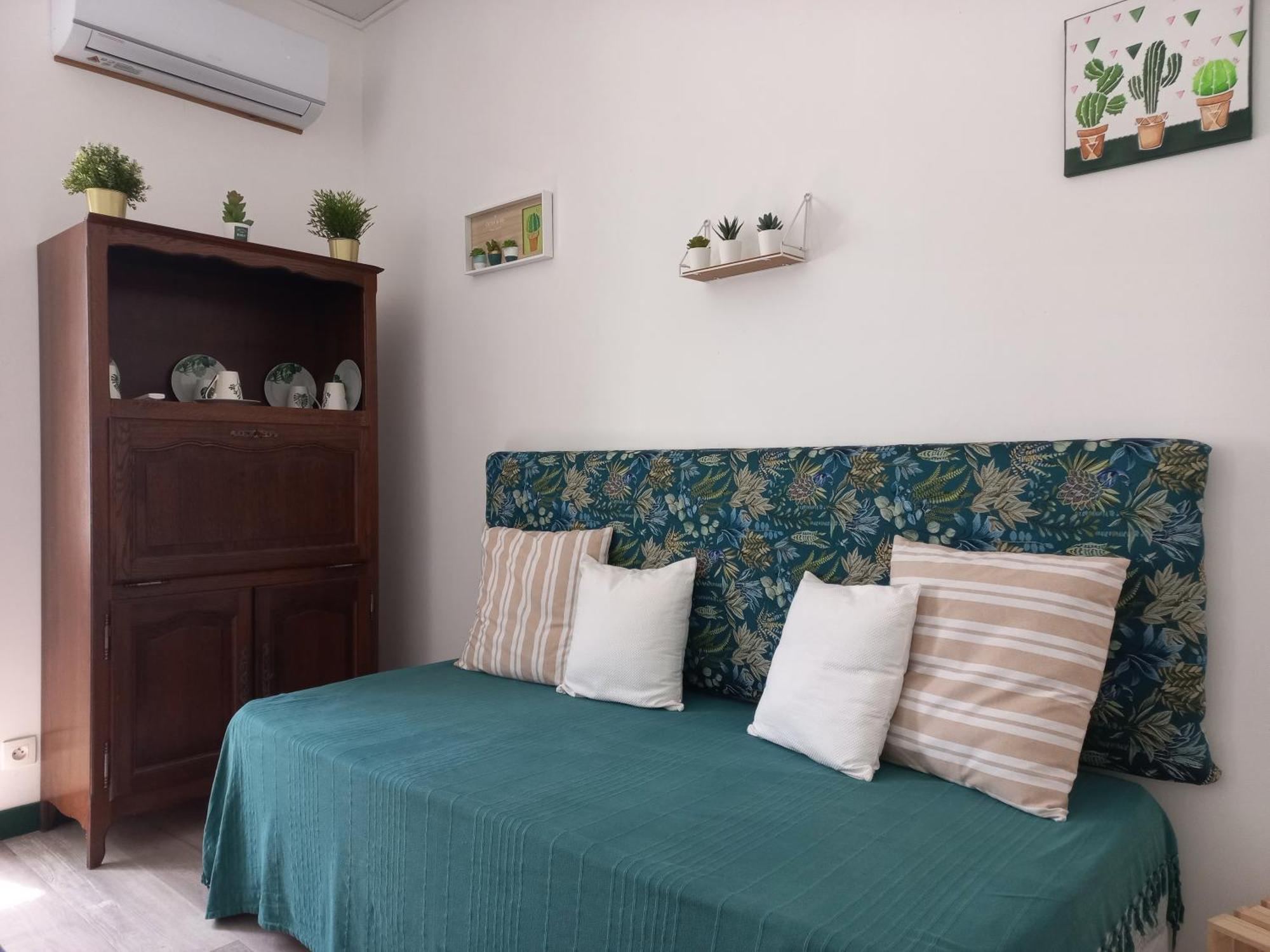 Domaine De Fontsauzine - Gites Et Chambre D'Hotes Genouille  Exteriér fotografie