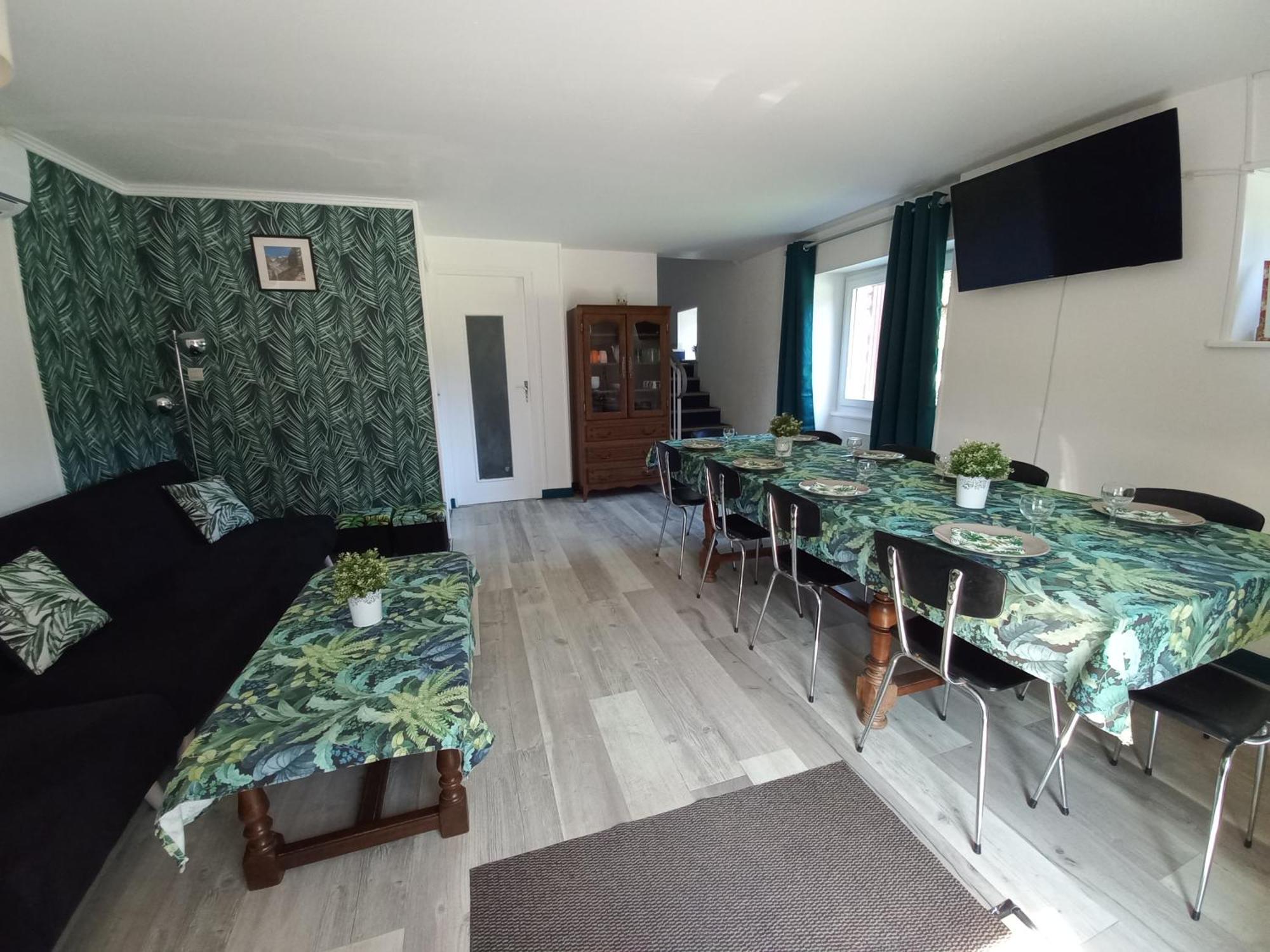 Domaine De Fontsauzine - Gites Et Chambre D'Hotes Genouille  Exteriér fotografie